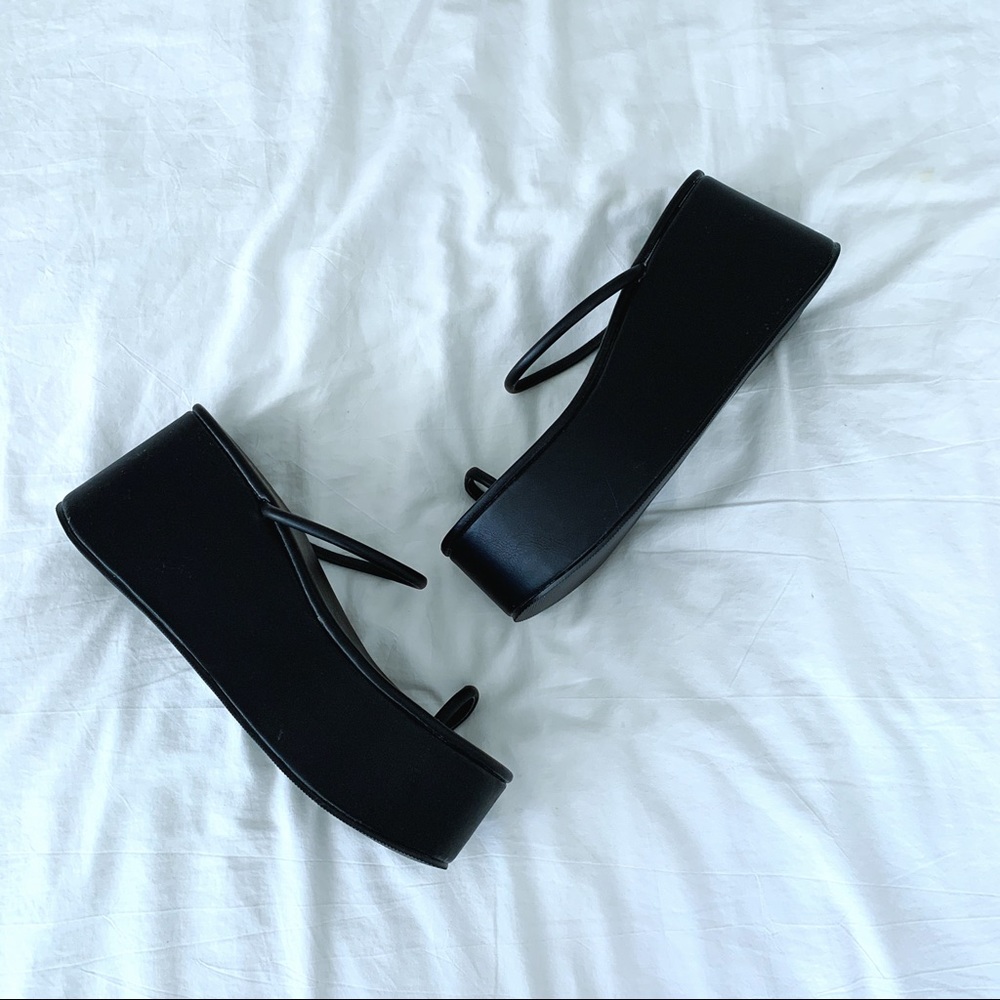 NASTY GAL PLATFORM SANDALS